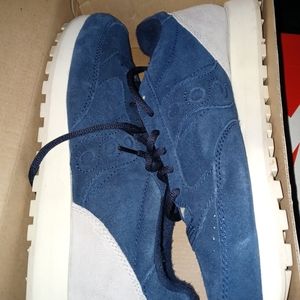 Blue sneakers low top